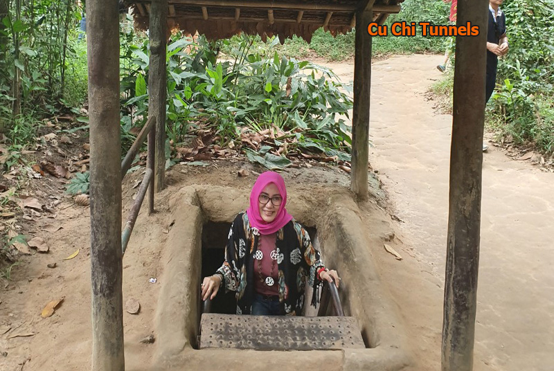 Cu Chi Tunnels